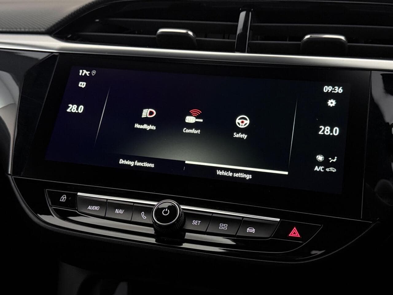 Vauxhall Corsa thumbnail Infotainment System