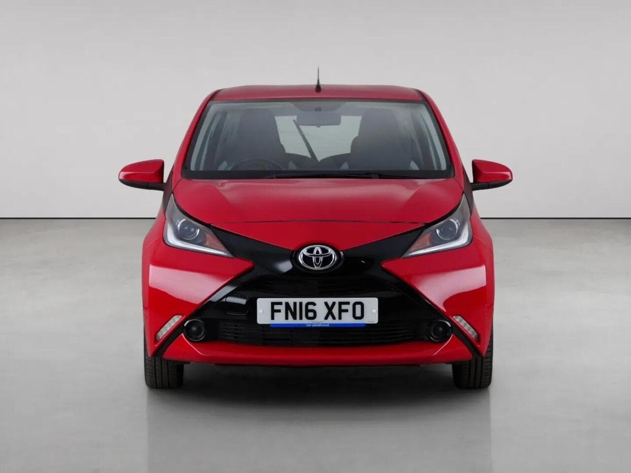 Toyota AYGO thumbnail Front