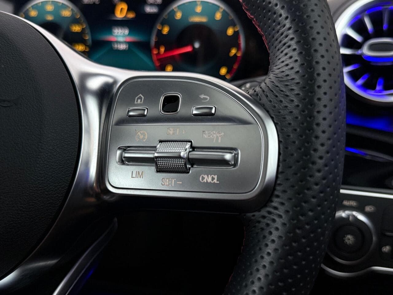 Mercedes-Benz A Class thumbnail Misc Controls