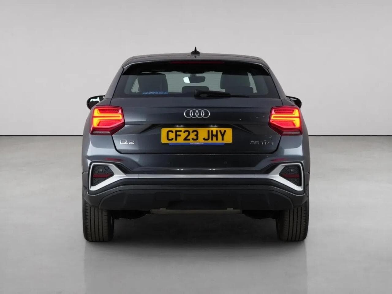 Audi Q2 thumbnail Rear
