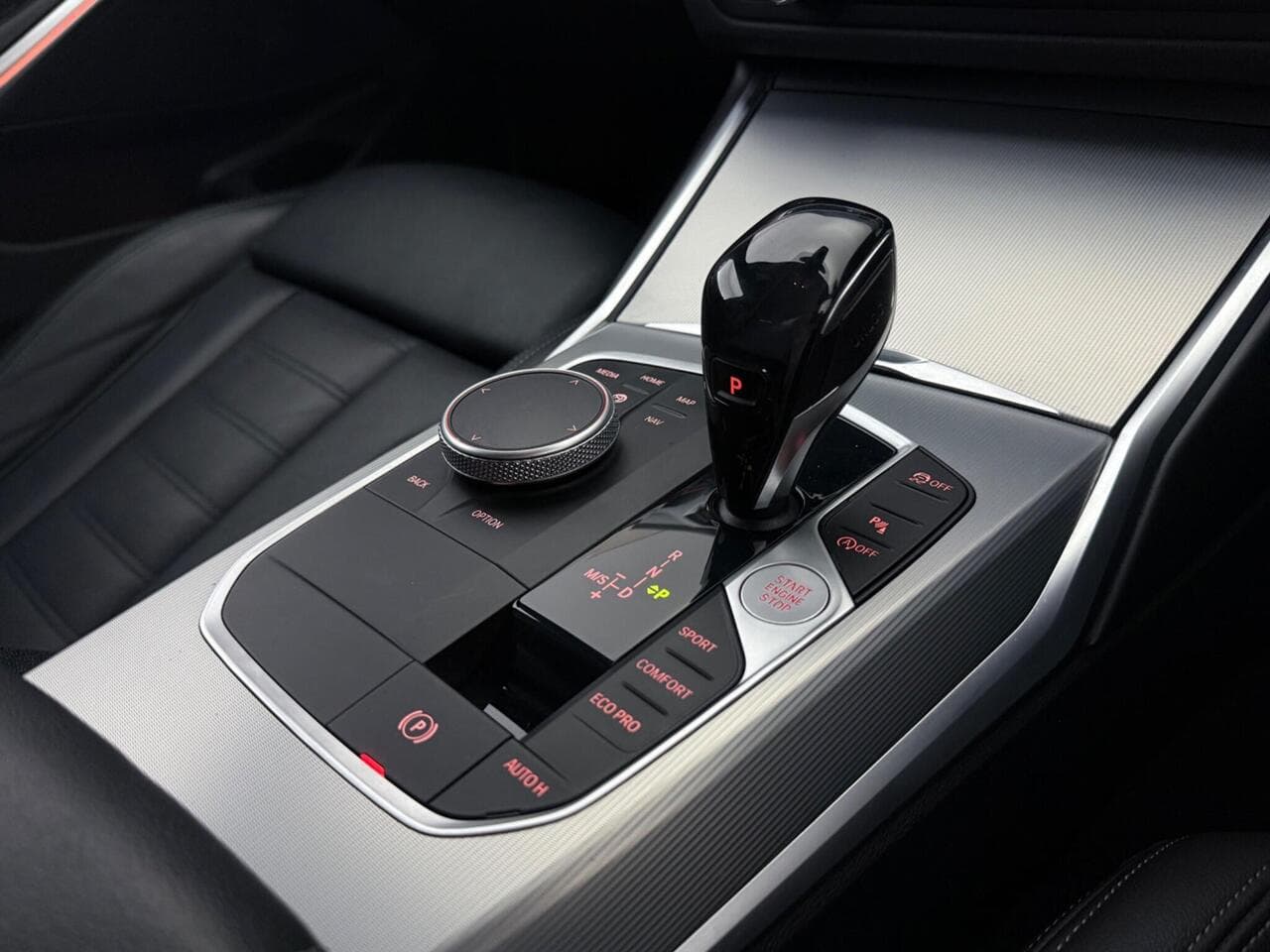 BMW 3 Series thumbnail Interior Front