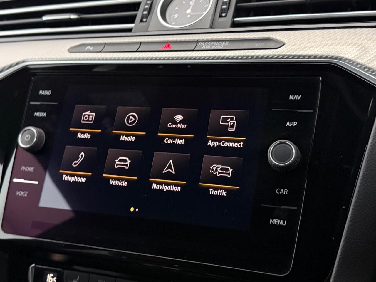 Volkswagen Arteon thumbnail Infotainment System