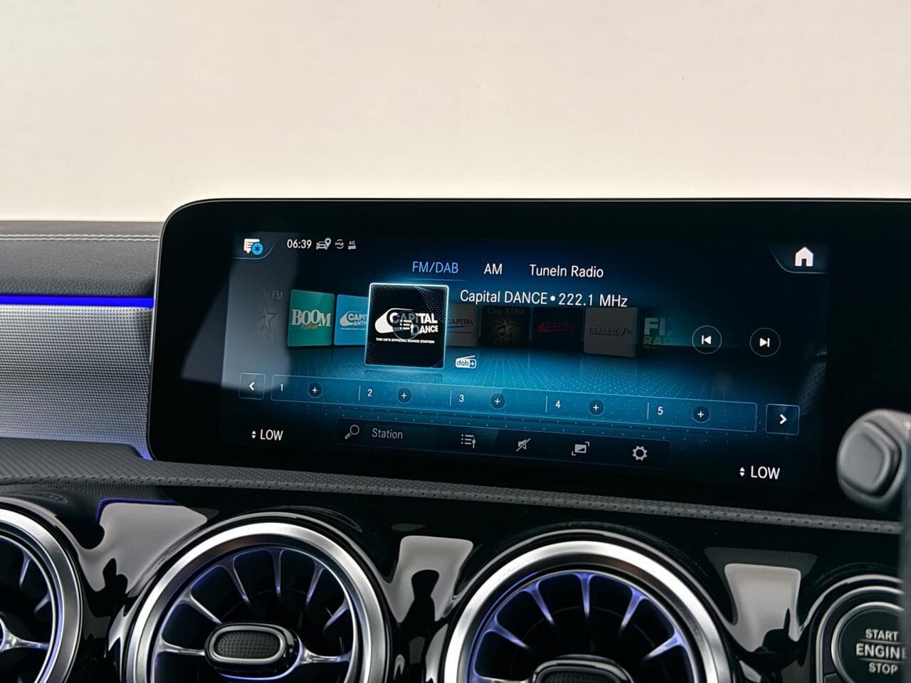 Mercedes-Benz A Class thumbnail Infotainment System