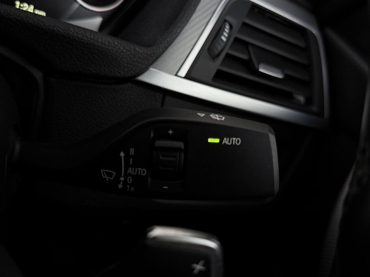 BMW 3 Series thumbnail Misc Controls