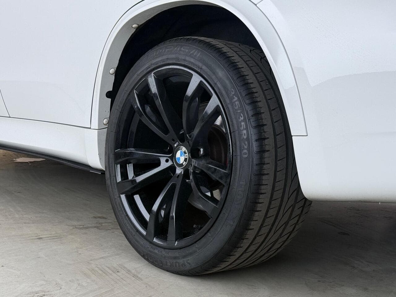 BMW X5 thumbnail Wheel