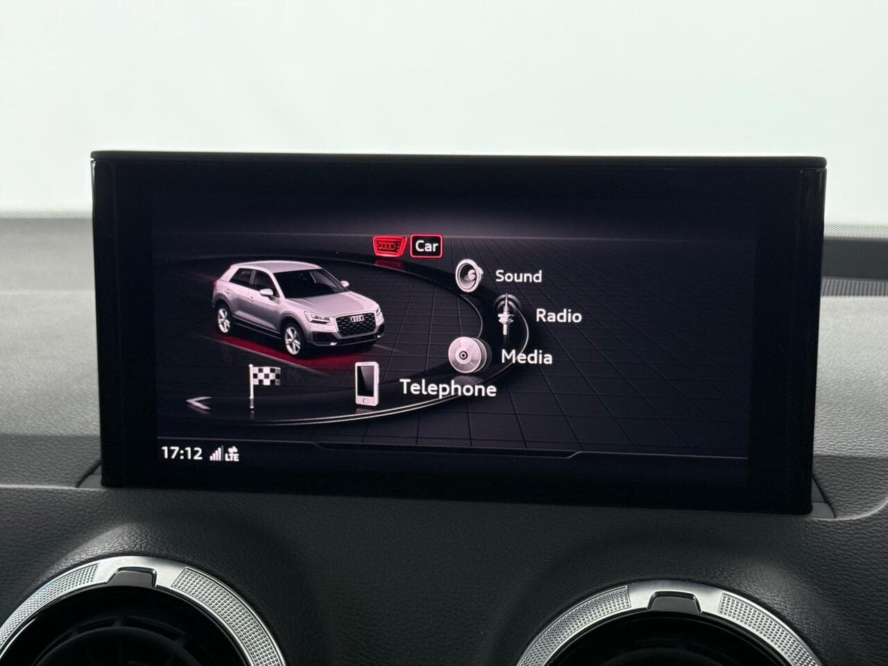 Audi Q2 thumbnail Infotainment System