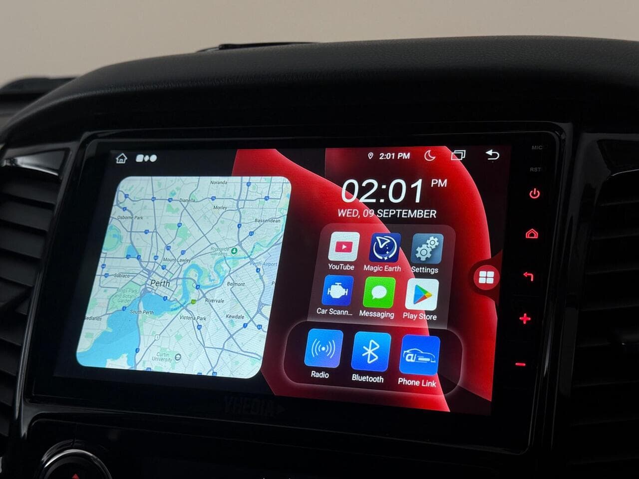 Mitsubishi Shogun Sport thumbnail Infotainment System