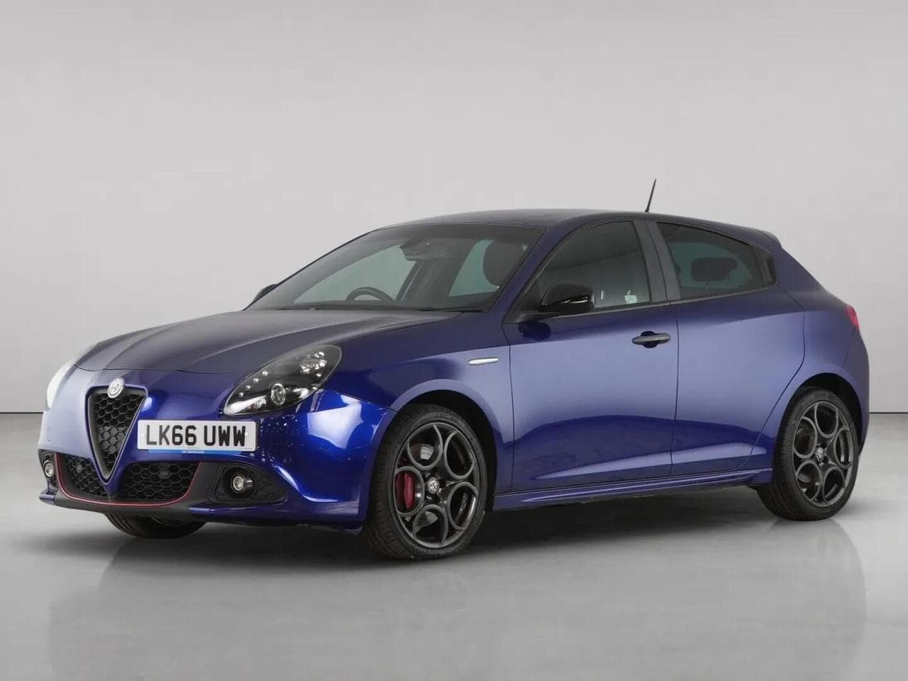 Alfa Romeo Giulietta thumbnail Front Left