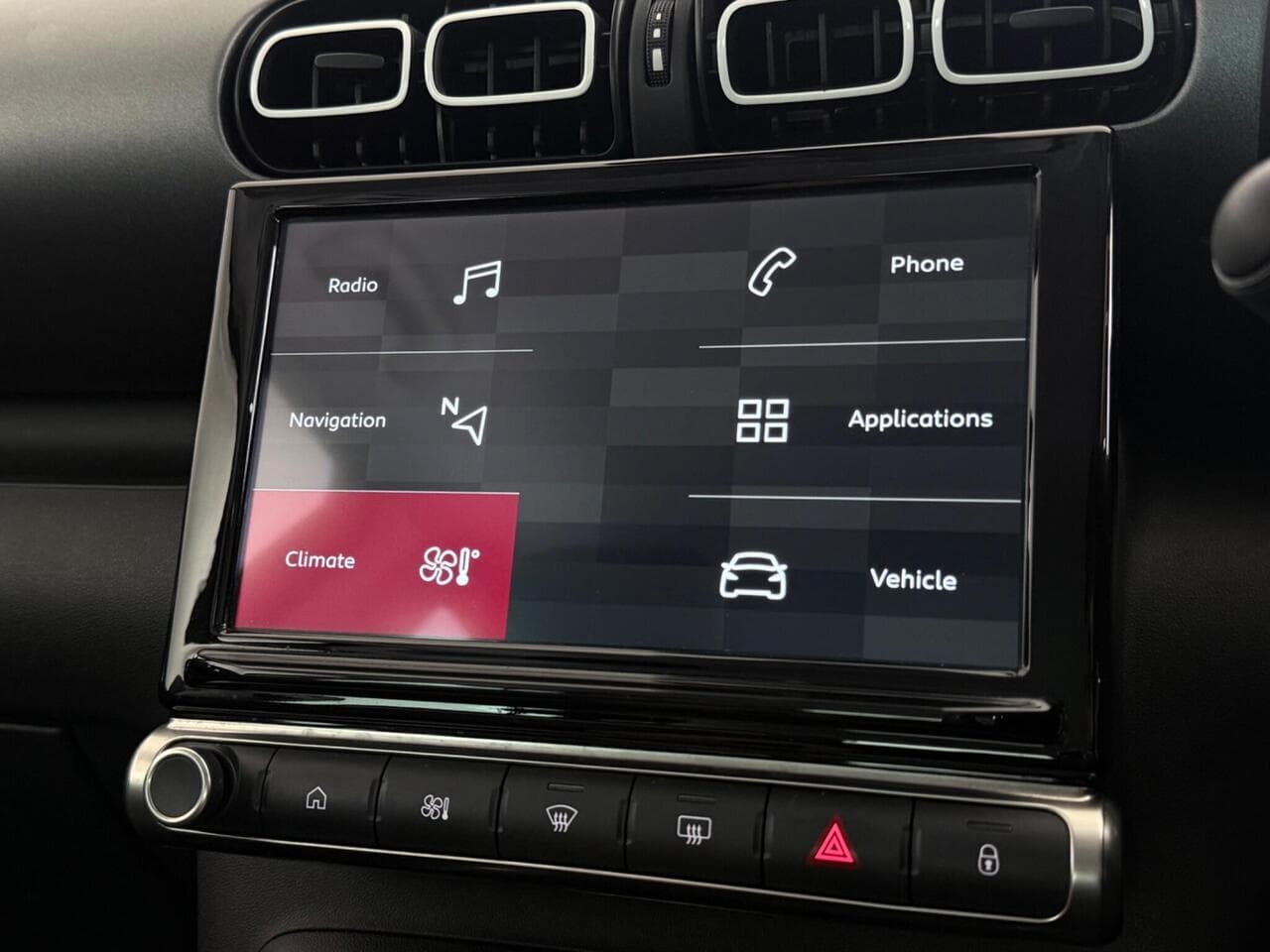 Citroen C3 Aircross thumbnail Infotainment System