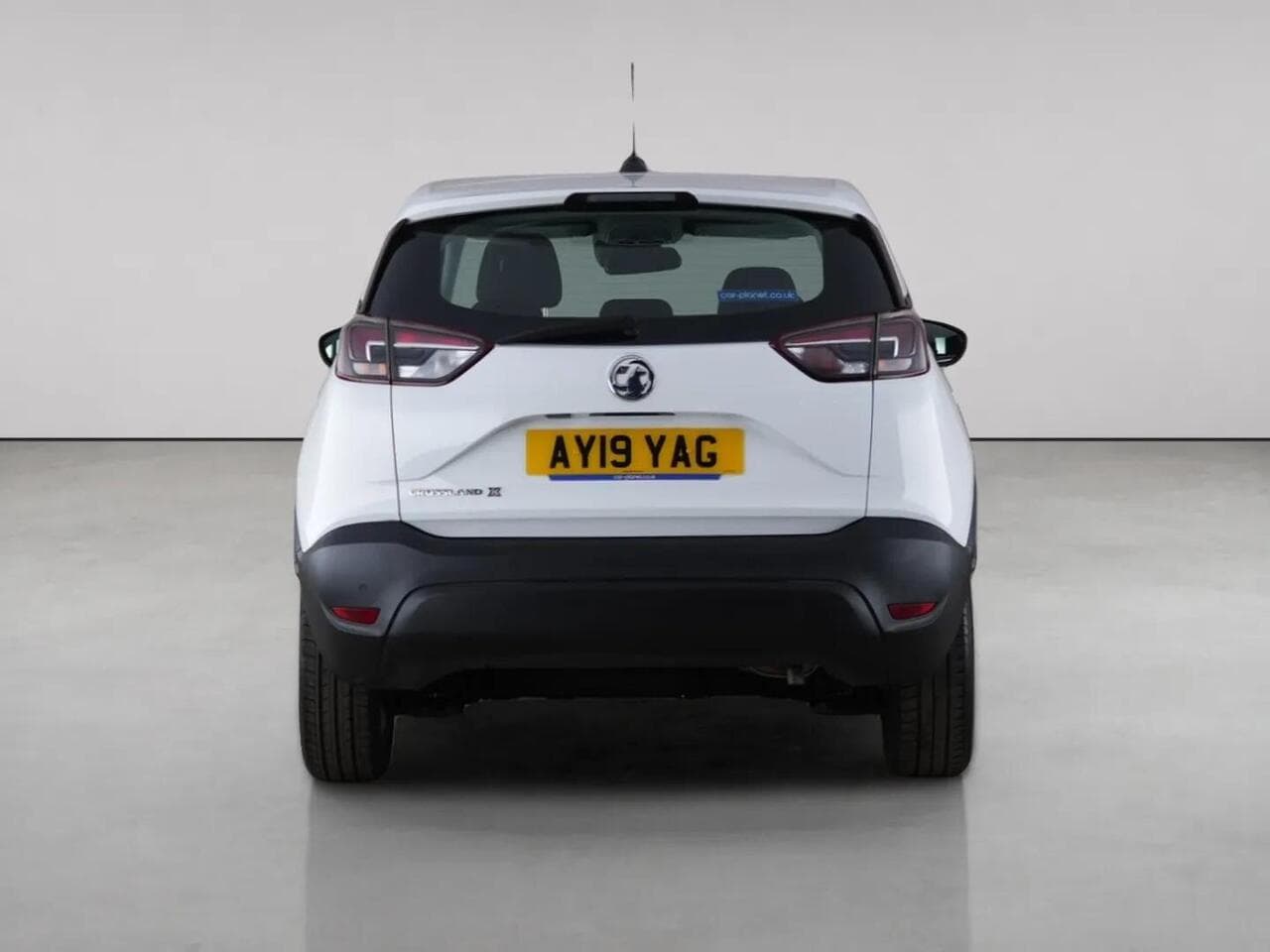 Vauxhall Crossland X thumbnail Rear