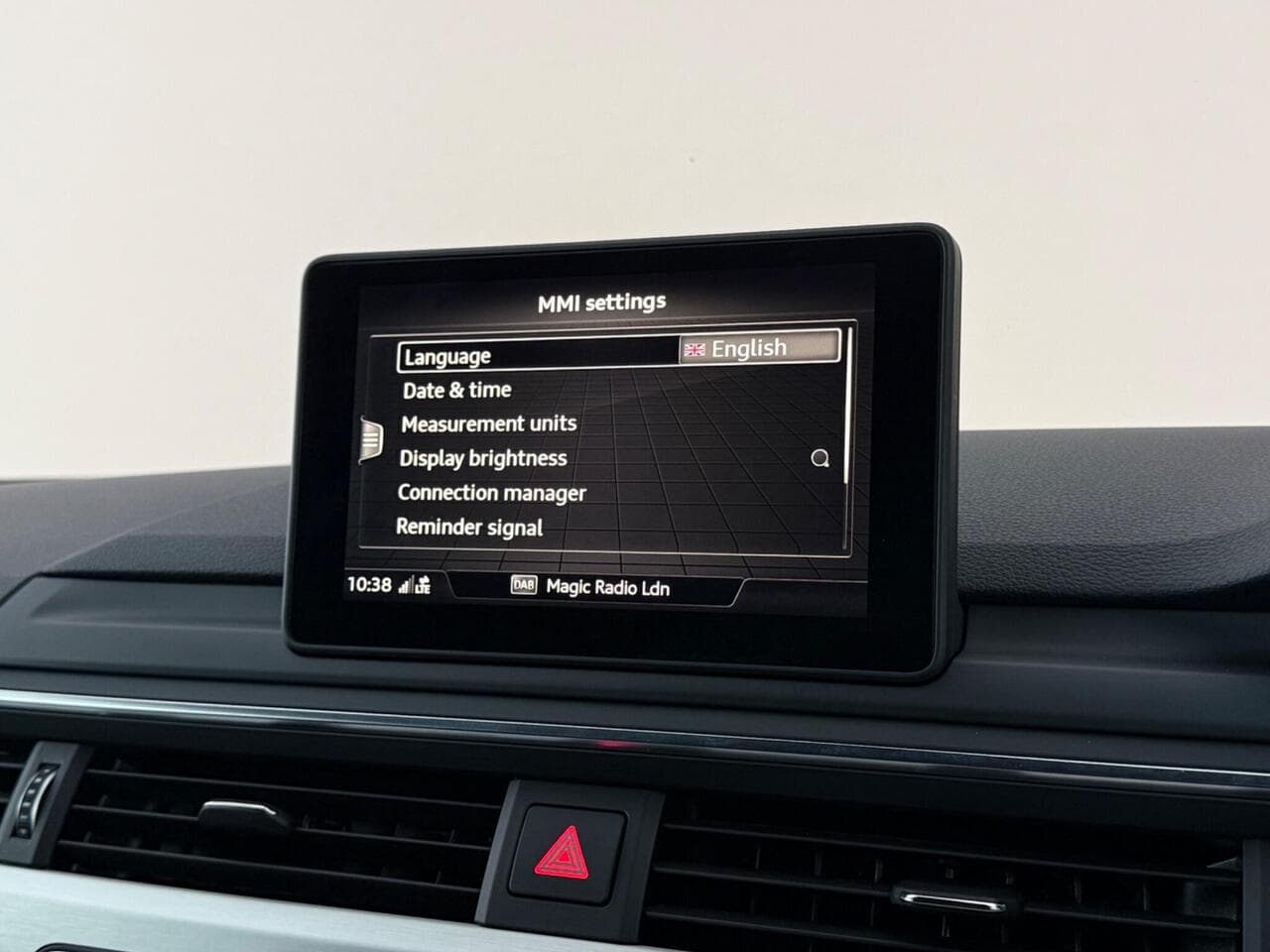 Audi A5 thumbnail Infotainment System