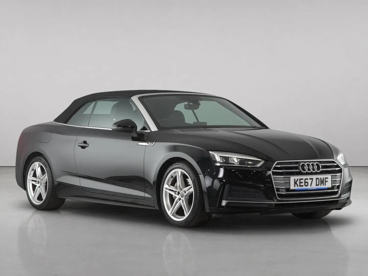 Audi A5 Cabriolet thumbnail Front Right