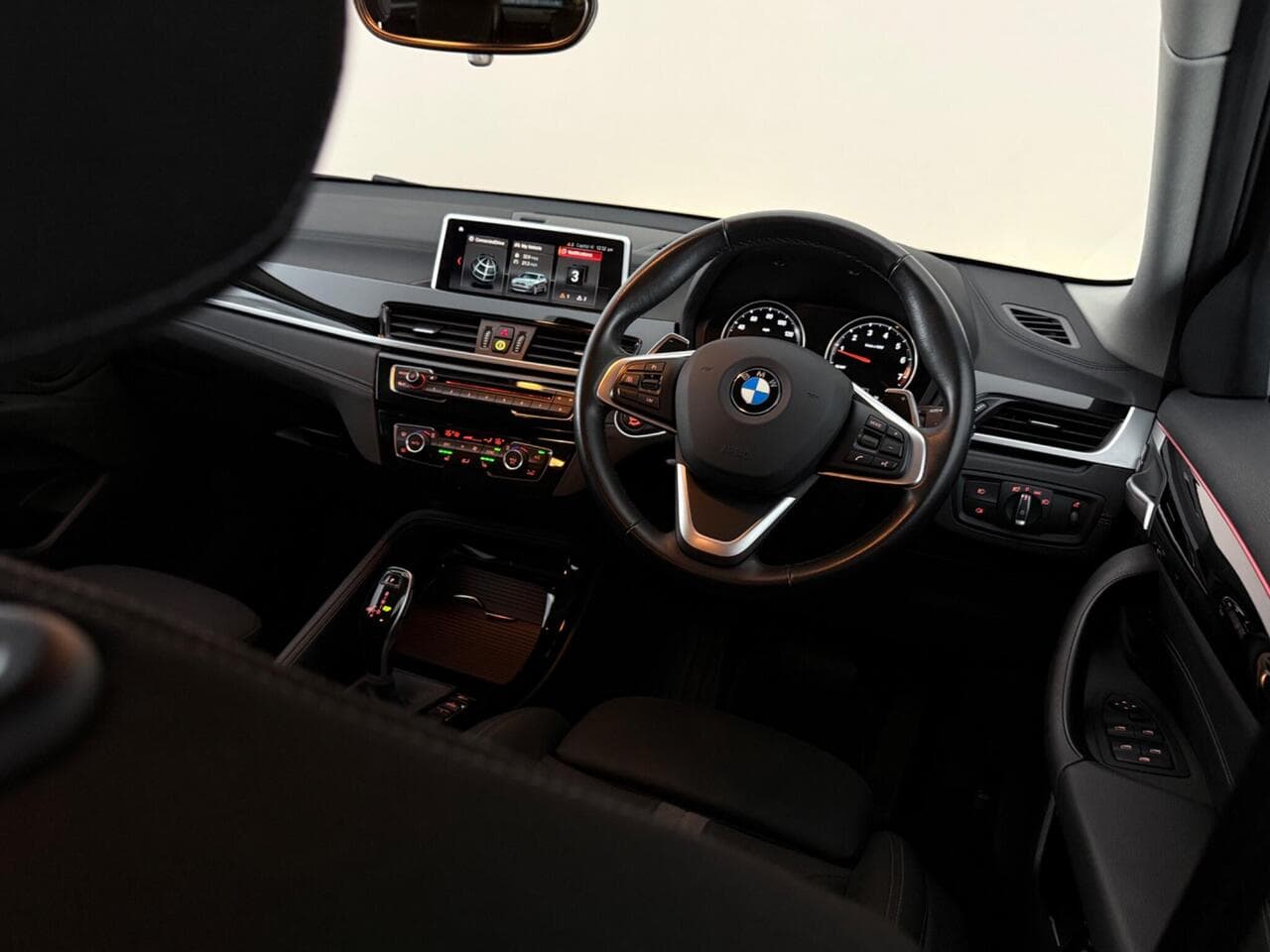 BMW X2 thumbnail Interior Front