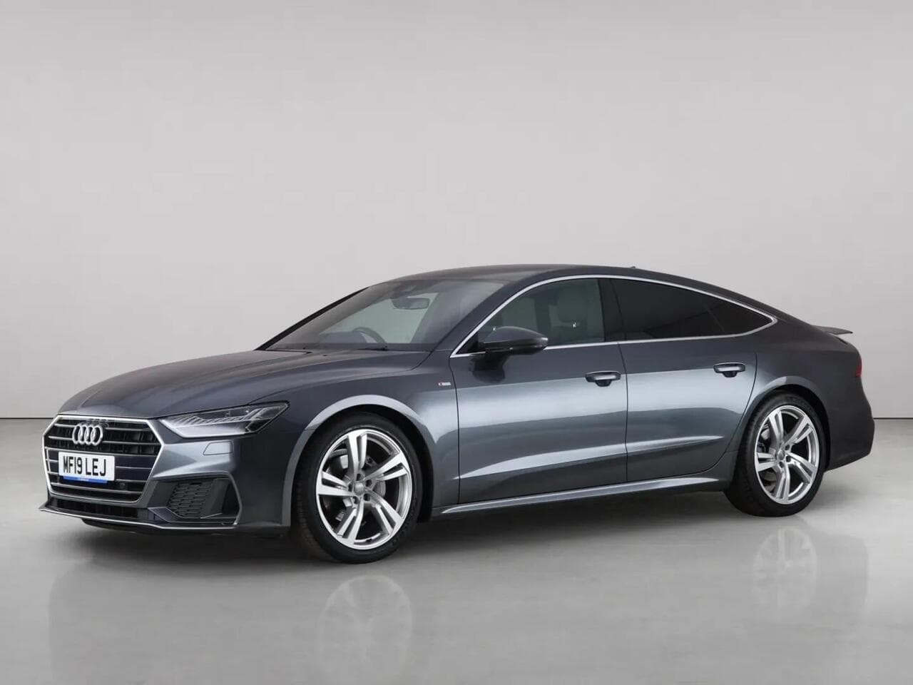 Audi A7 thumbnail Front Left