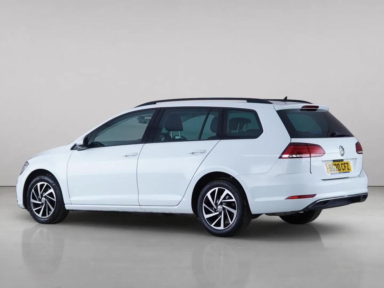 Volkswagen Golf thumbnail Side Left
