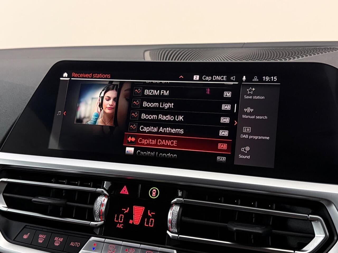BMW 4 Series thumbnail Infotainment System
