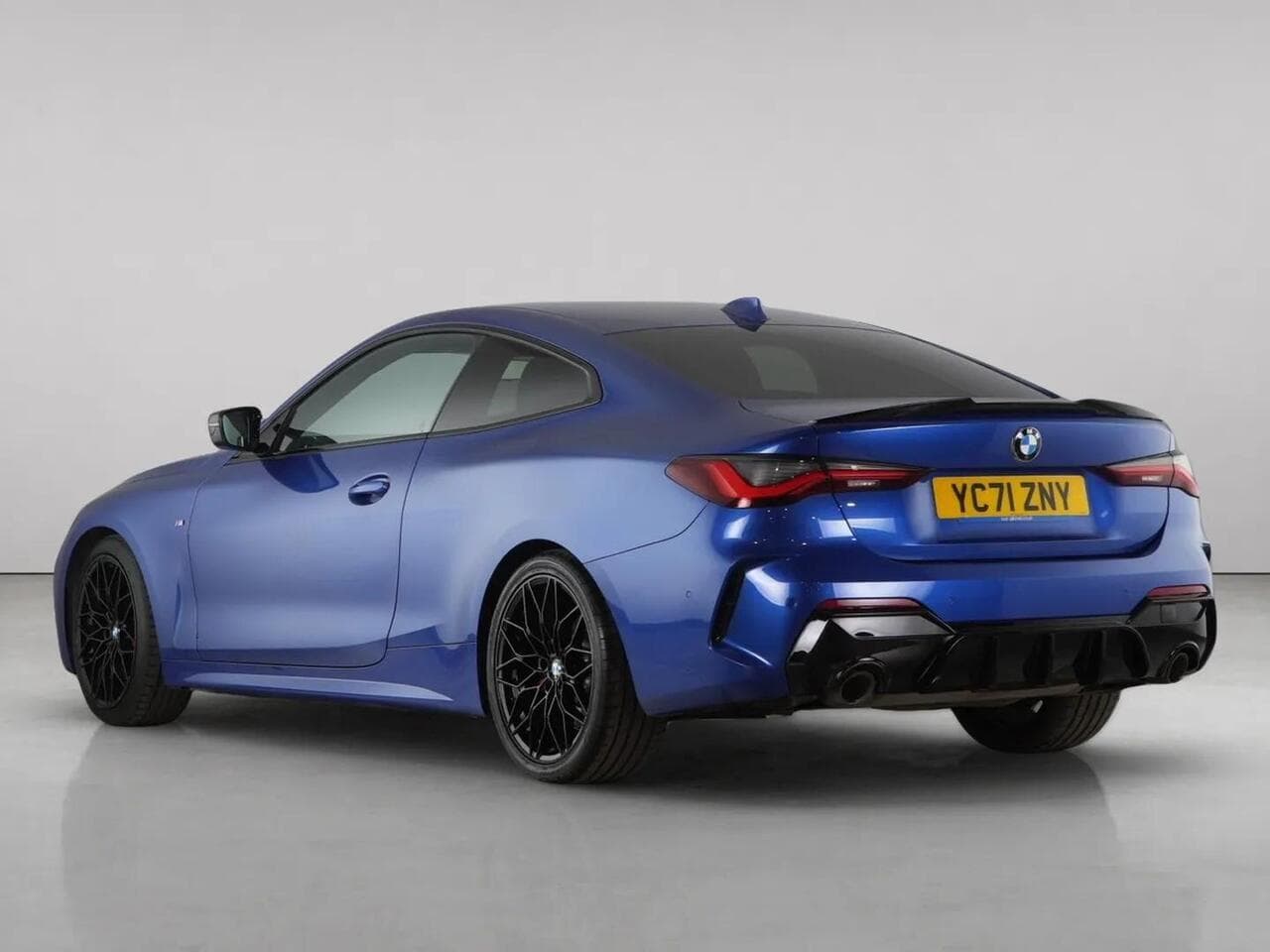 BMW 4 Series thumbnail Rear Left
