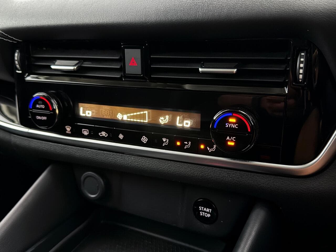 Nissan Qashqai thumbnail Infotainment System