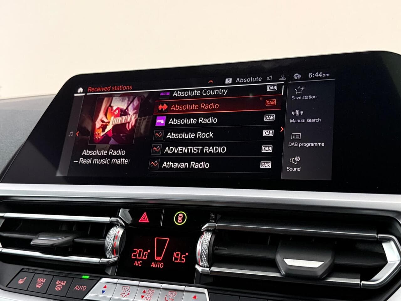 BMW 4 Series thumbnail Infotainment System