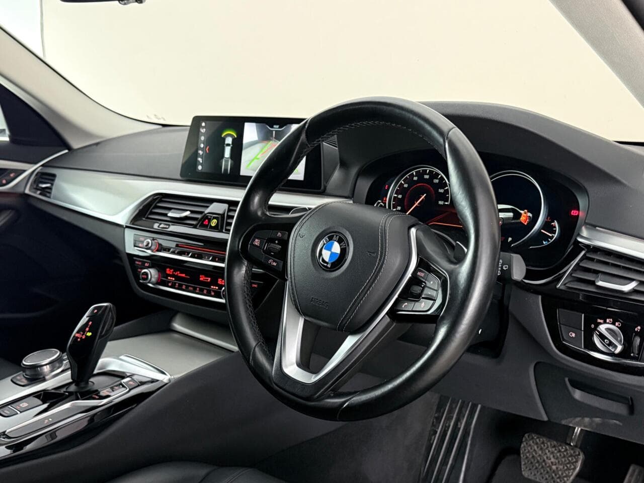 BMW 5 Series thumbnail Steering Wheel