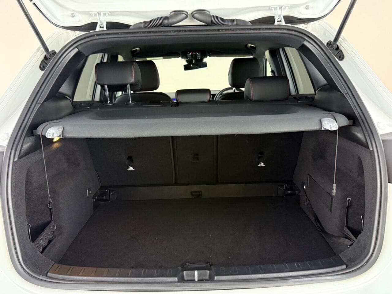 Mercedes-Benz GLA thumbnail Boot