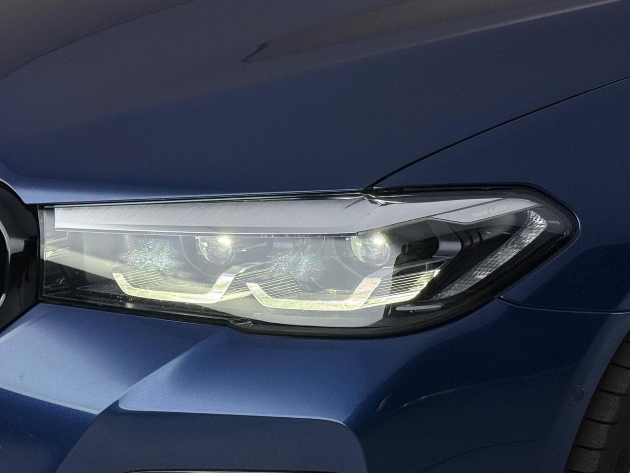 BMW 5 Series thumbnail Lights Front