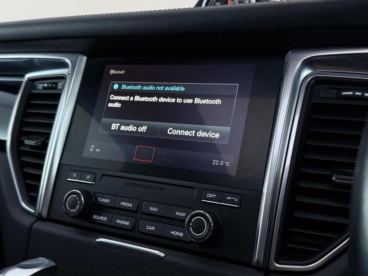 Porsche Macan thumbnail Infotainment System