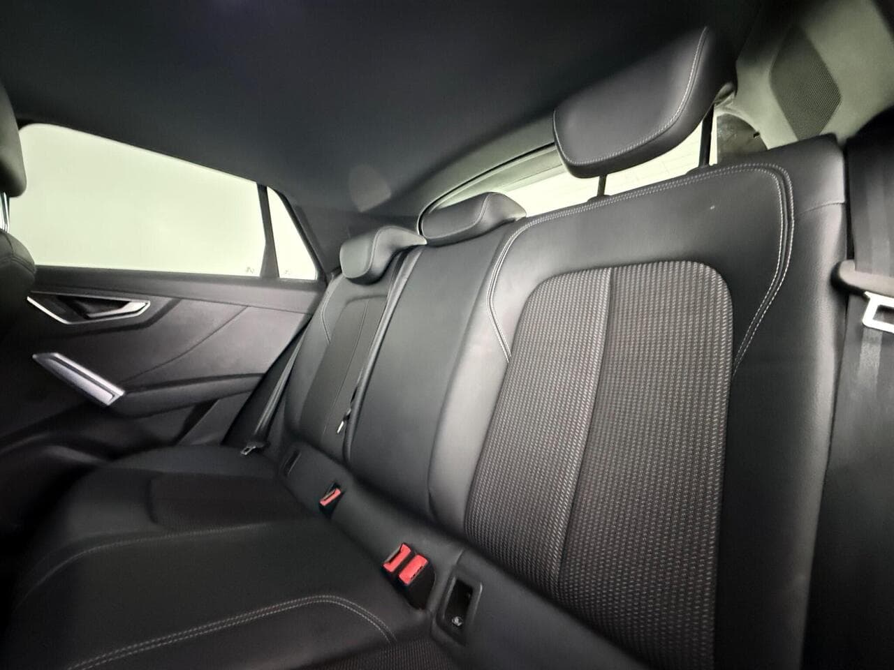 Audi Q2 thumbnail Seats Rear