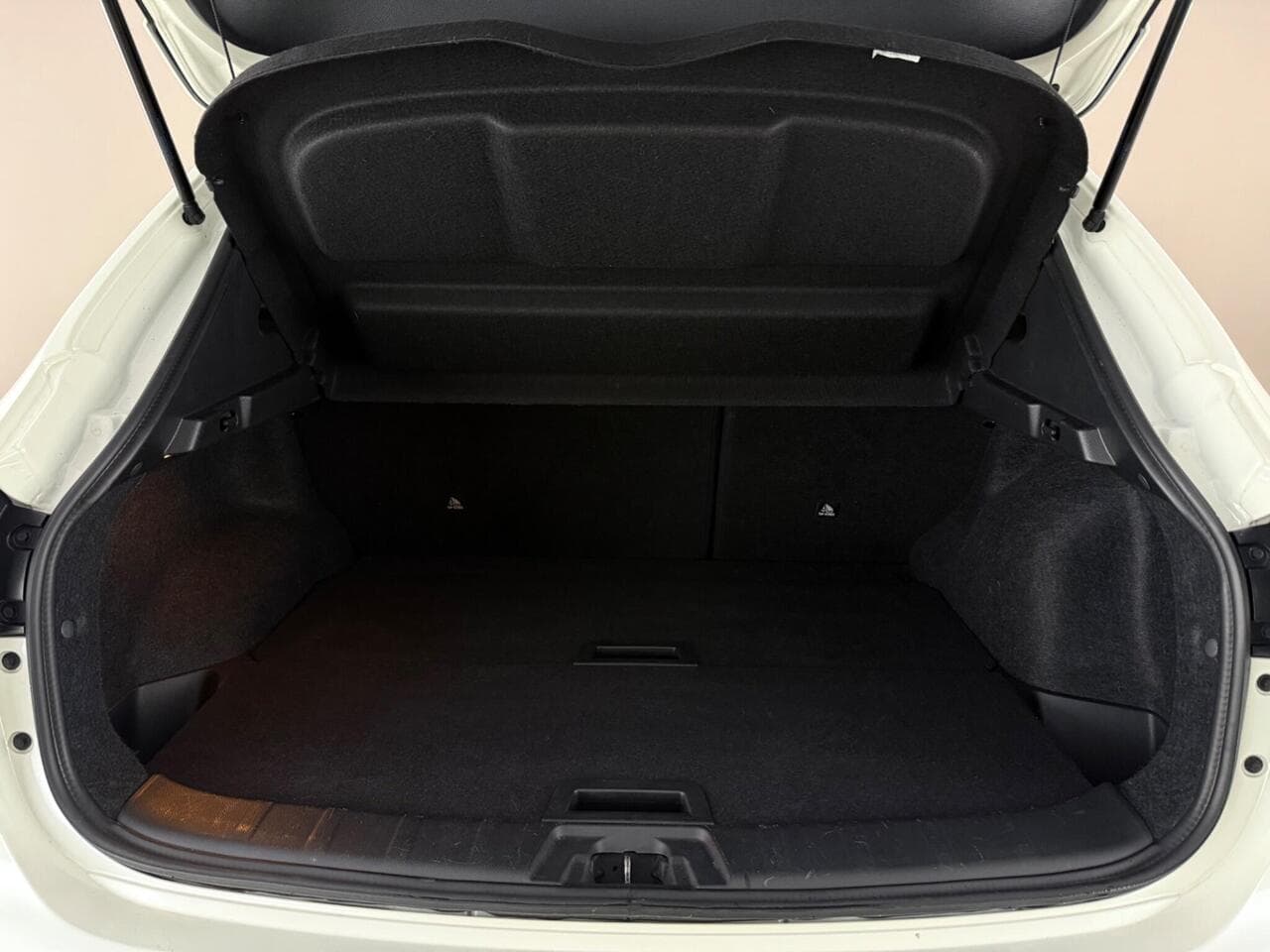 Nissan Qashqai thumbnail Boot