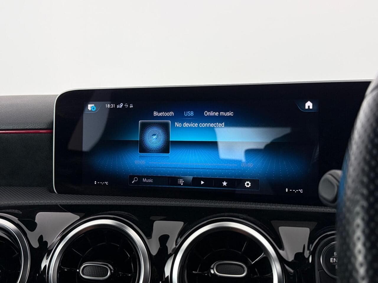 Mercedes-Benz A Class thumbnail Infotainment System