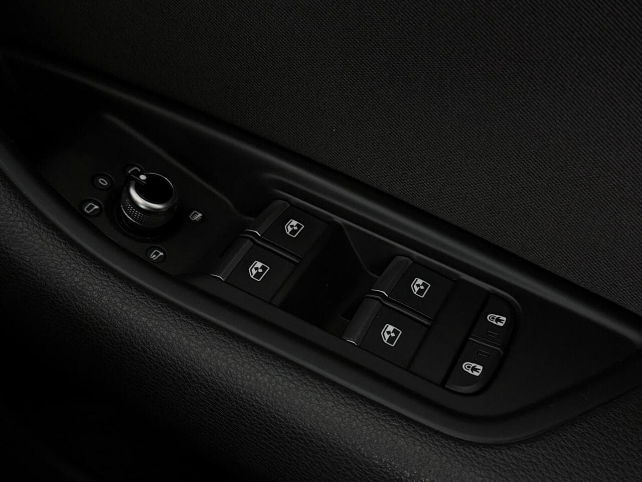 Audi A4 Avant thumbnail Misc Controls