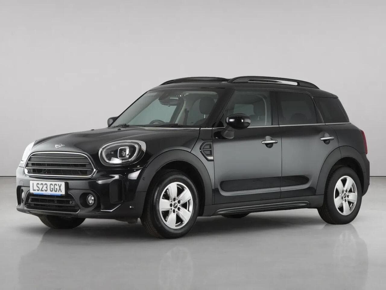 MINI Countryman thumbnail Front Left