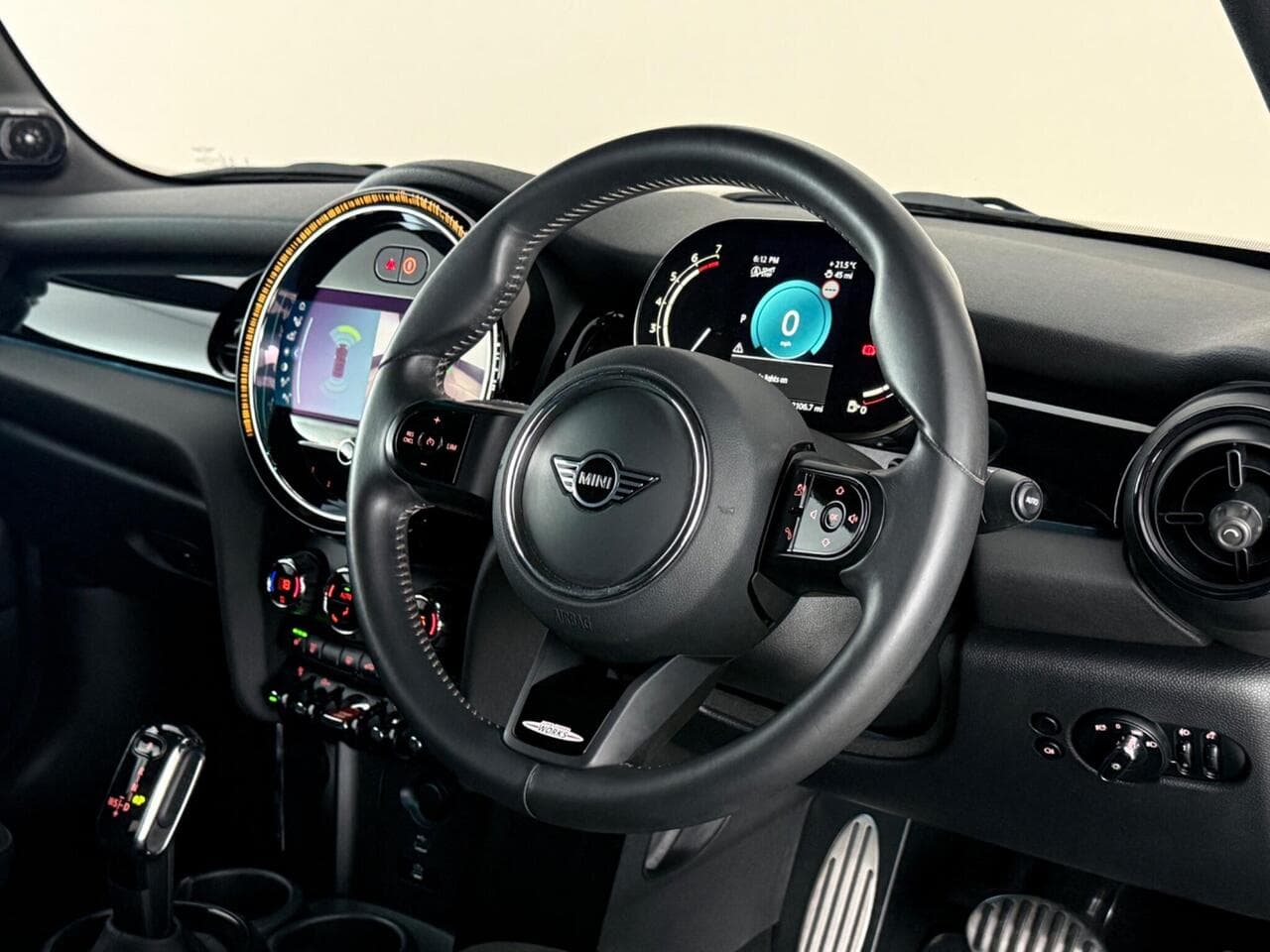 MINI Convertible thumbnail Steering Wheel