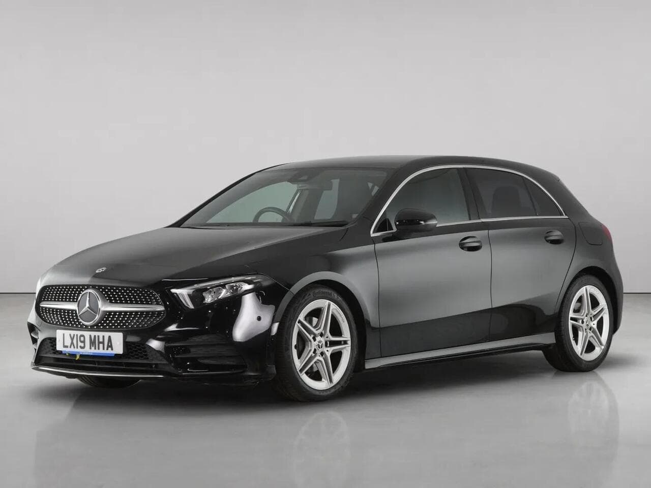 Mercedes-Benz A Class thumbnail Front Left