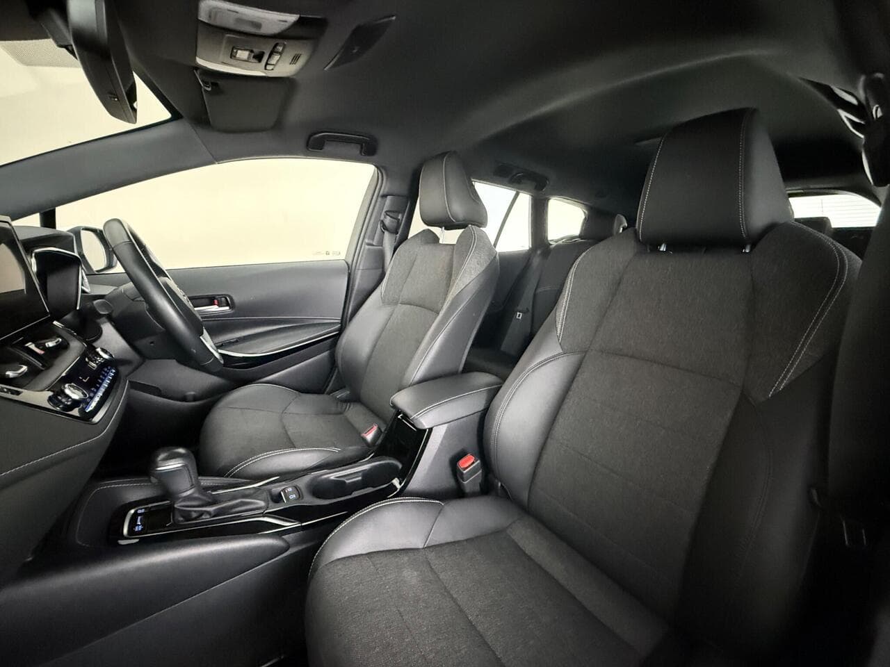 Toyota Corolla thumbnail Seat Front Passenger