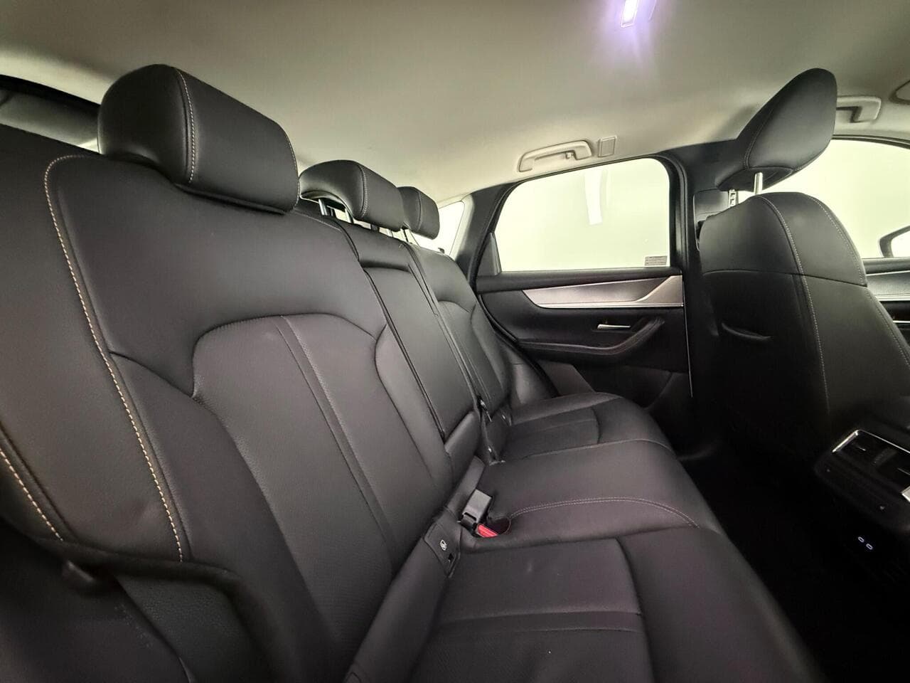 Mazda CX-60 thumbnail Seats Rear