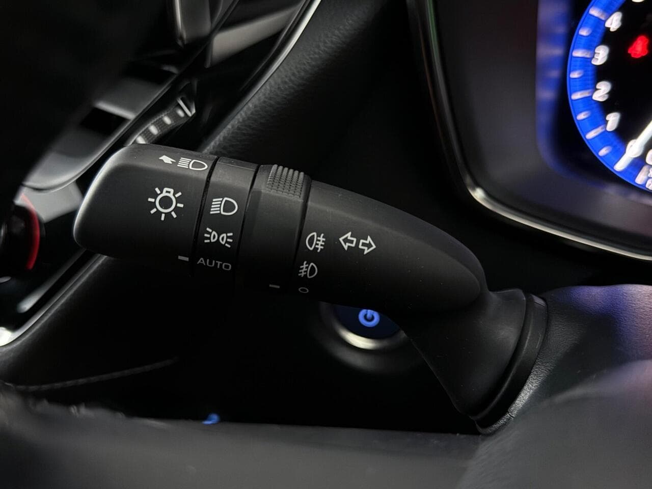 Toyota Corolla thumbnail Misc Controls
