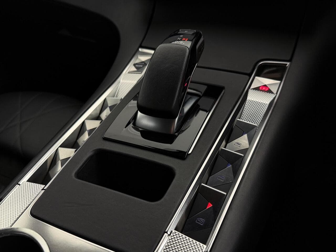 DS AUTOMOBILES DS 7 CROSSBACK thumbnail Inconclusive