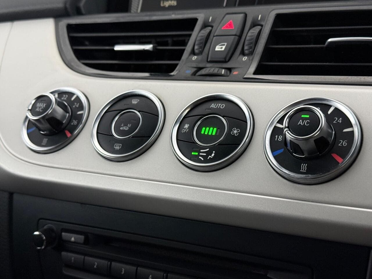 BMW Z4 thumbnail Misc Controls