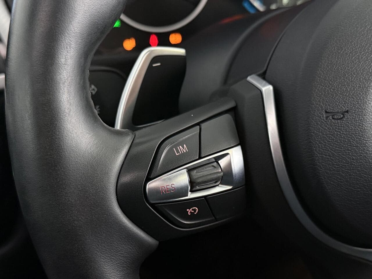 BMW 3 Series thumbnail Misc Controls