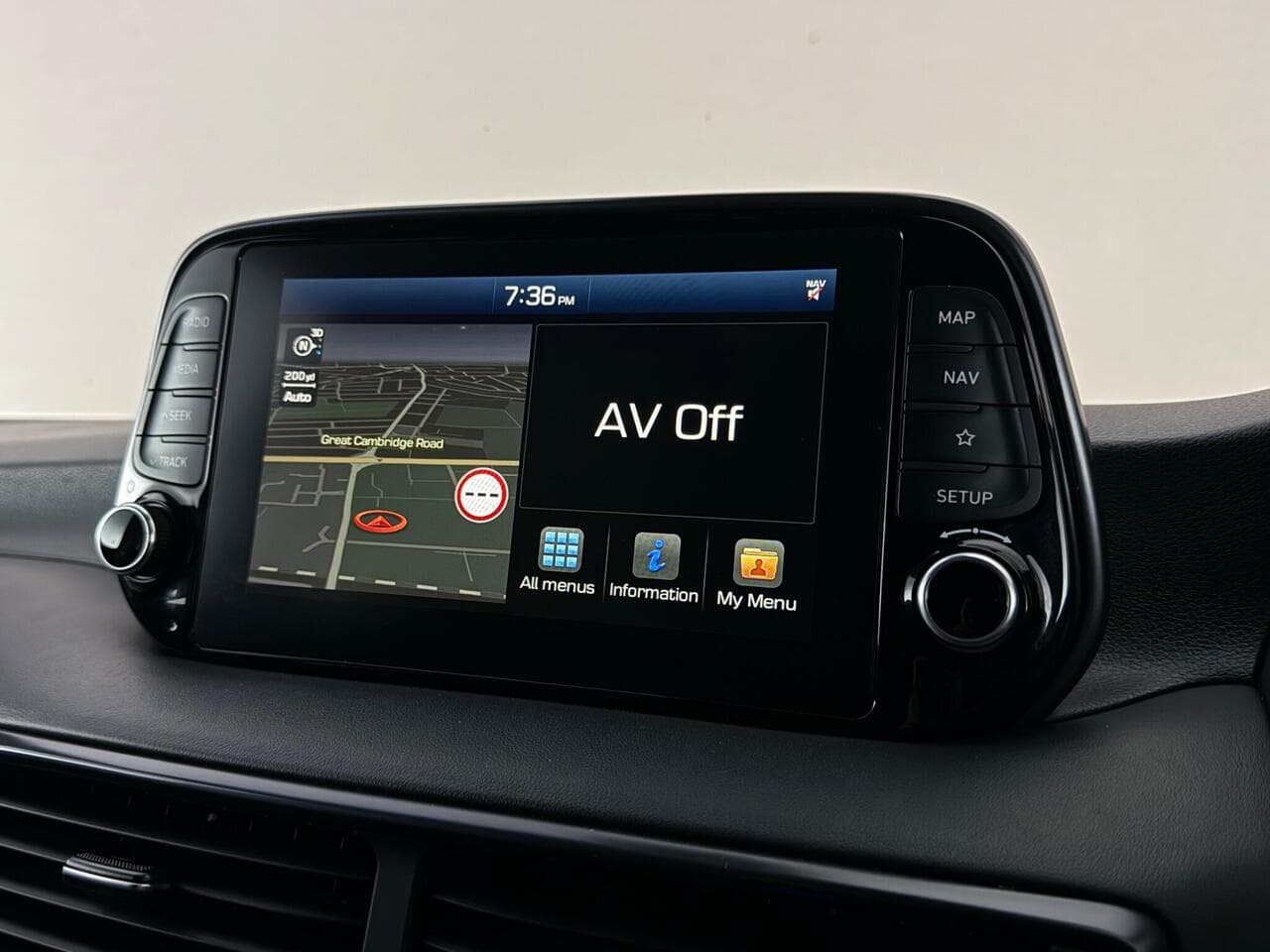 Hyundai TUCSON thumbnail Infotainment System