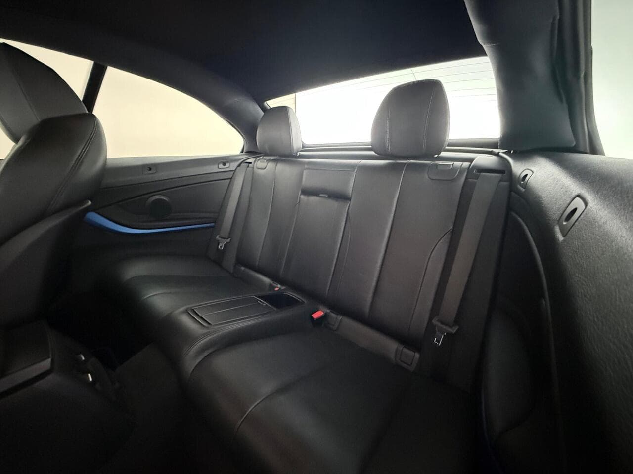 BMW 4 Series thumbnail Seats Rear