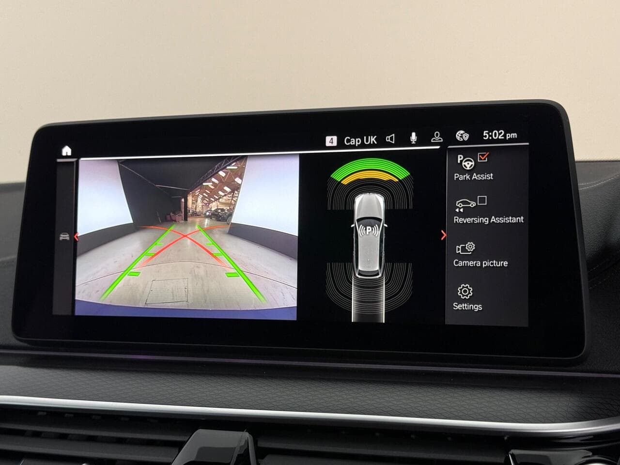 BMW 5 Series thumbnail Infotainment System