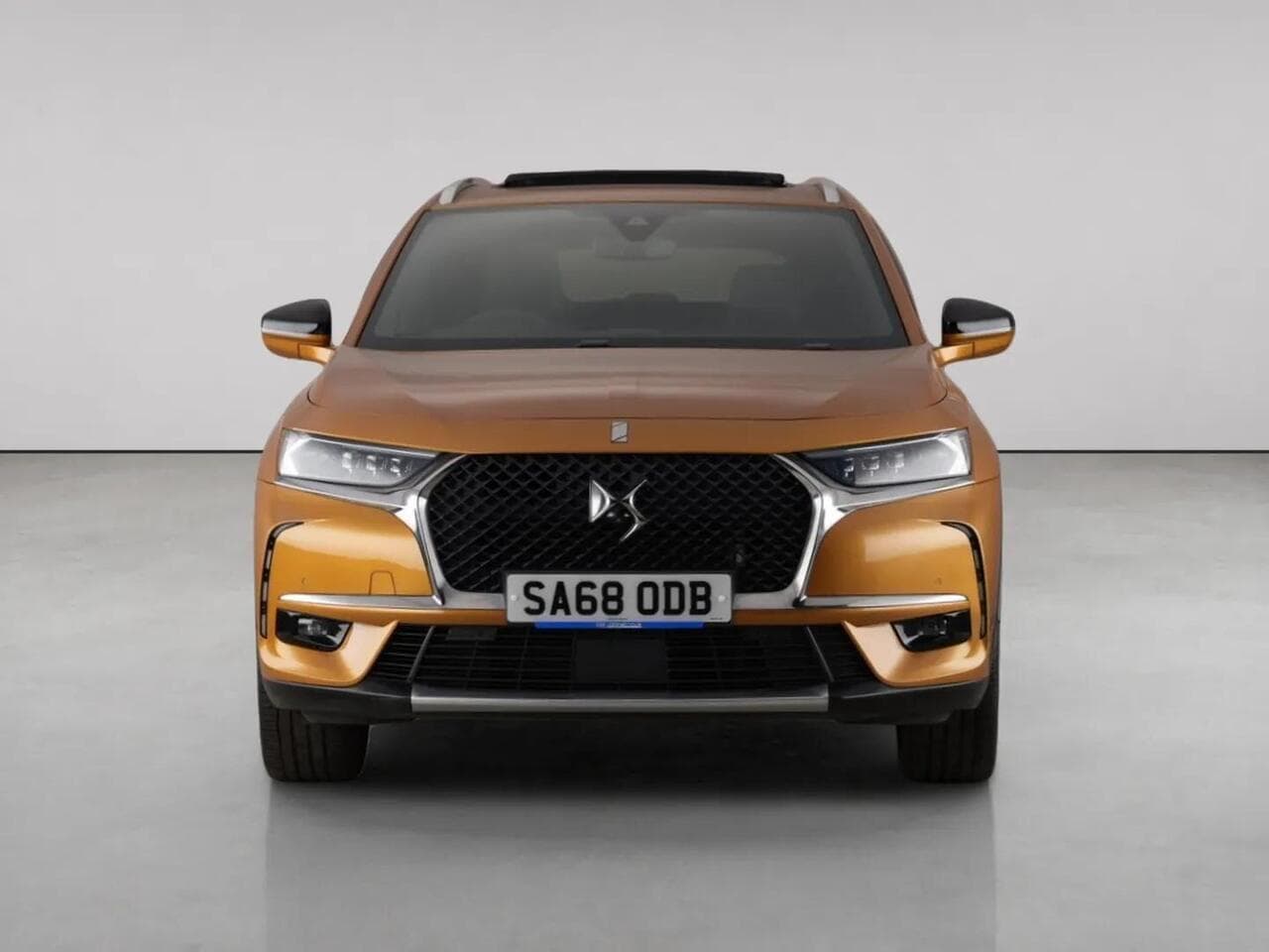 DS AUTOMOBILES DS 7 CROSSBACK thumbnail Front