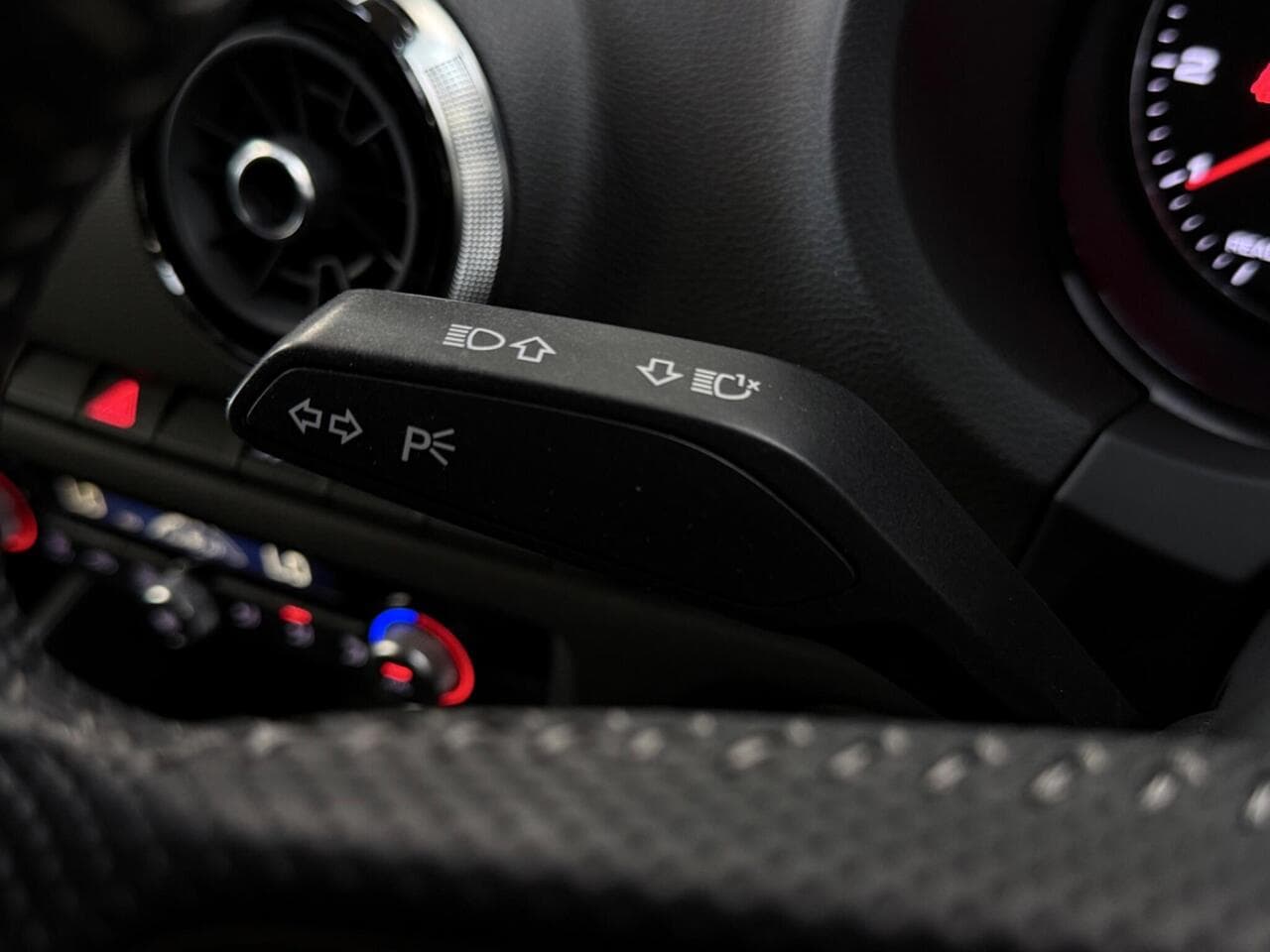 Audi A3 thumbnail Misc Controls