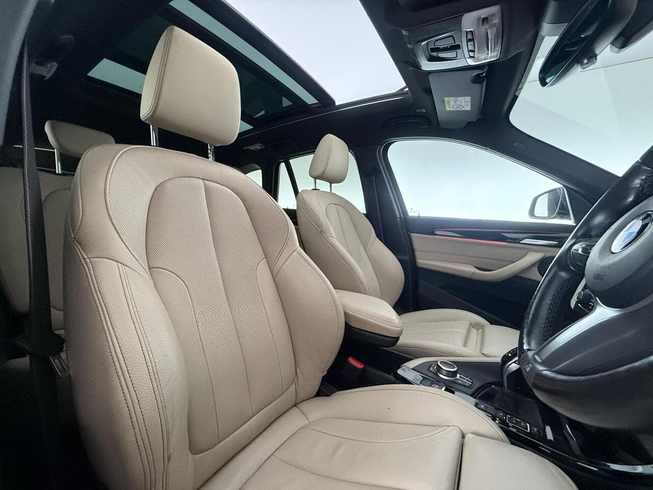 BMW X1 thumbnail Seat Driver