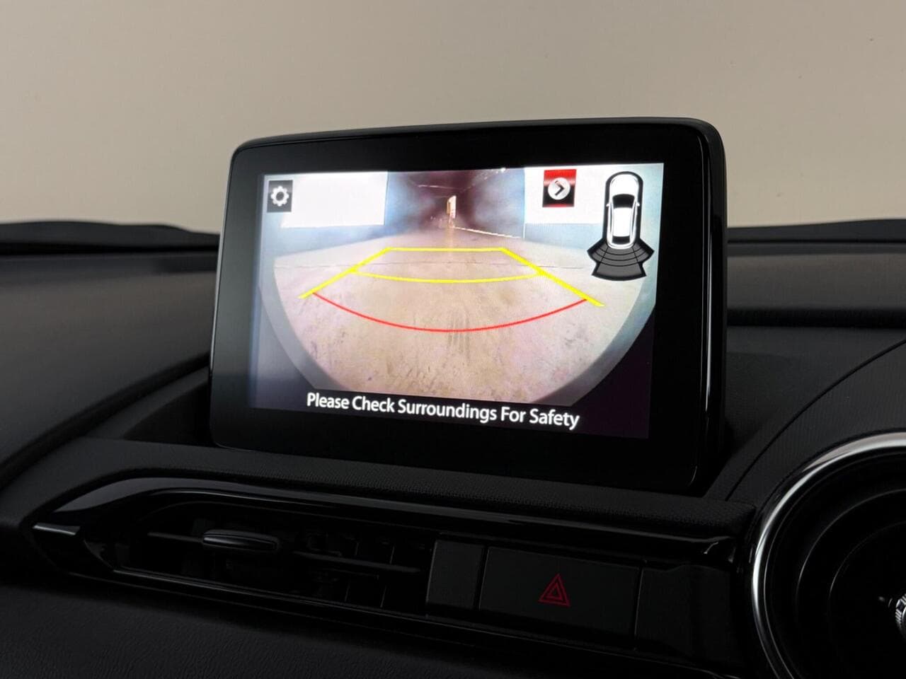 Mazda MX-5 thumbnail Infotainment System