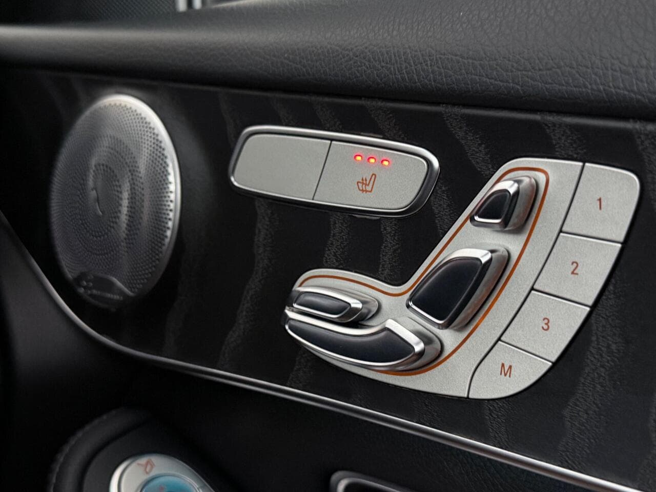 Mercedes-Benz GLC thumbnail Misc Controls