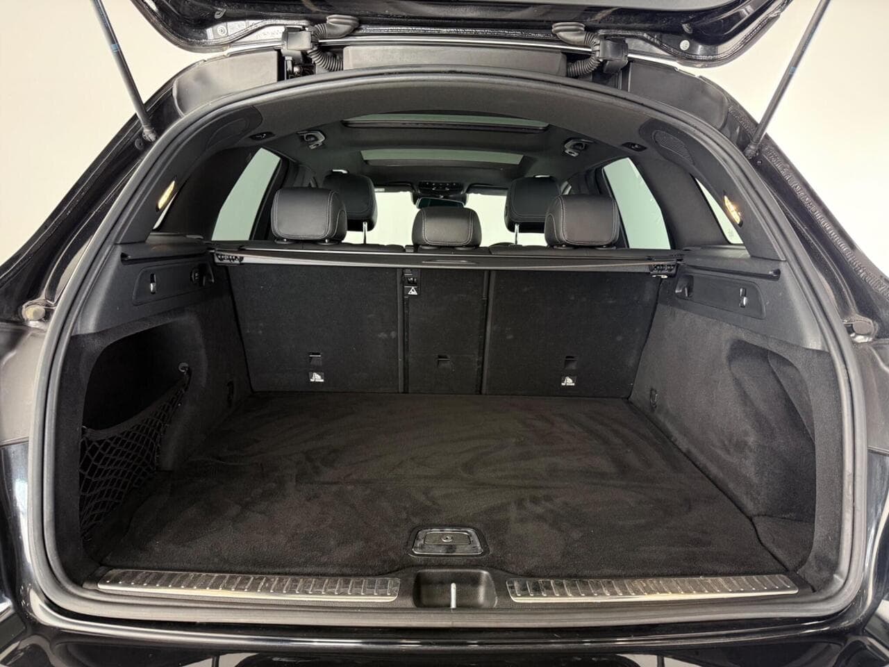Mercedes-Benz GLC thumbnail Boot