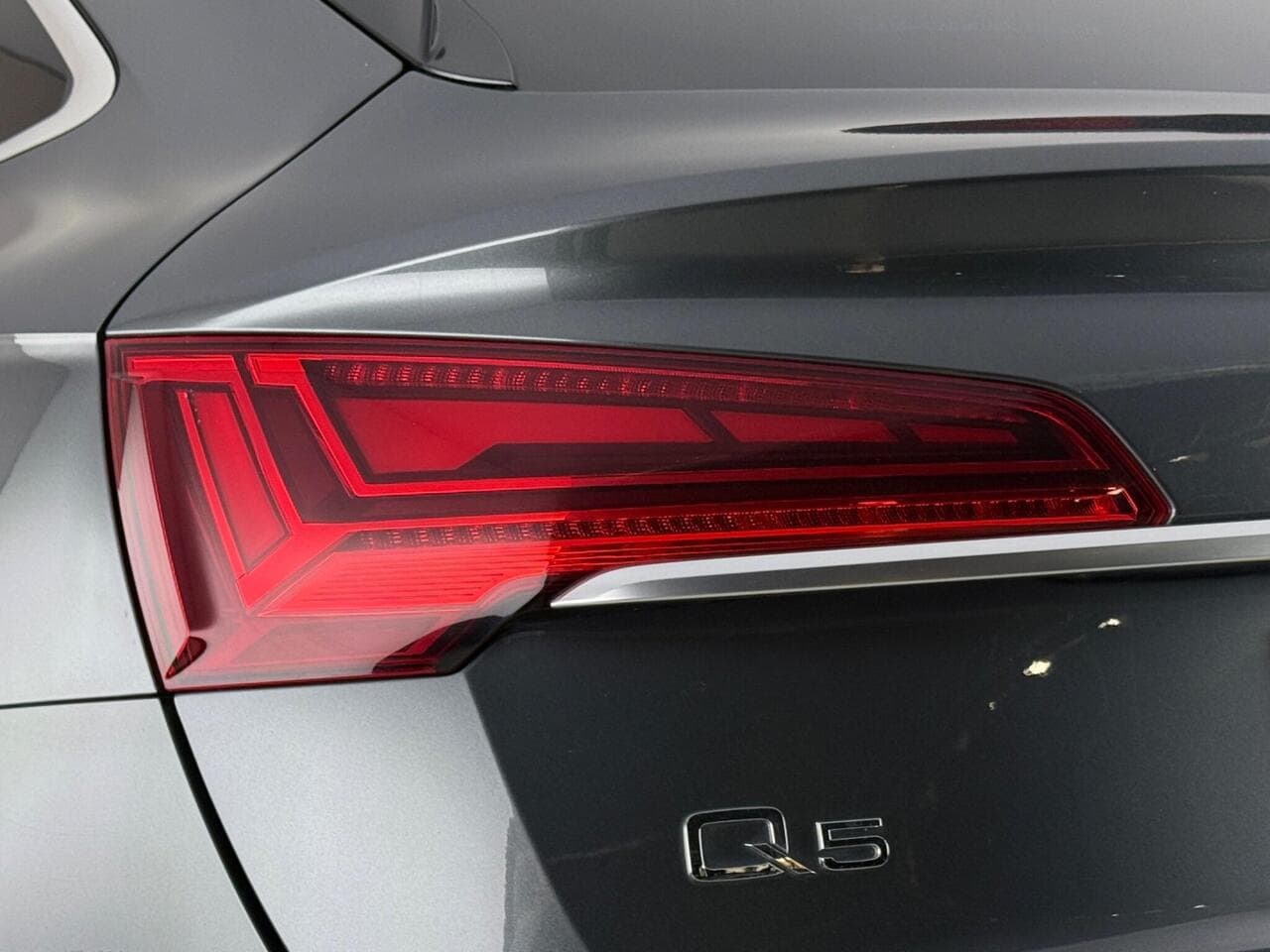 Audi Q5 thumbnail Lights Rear